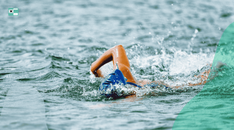 Dowiedz się, jak przygotować się do pływania w triathlonie bez pianki. Zasady, trening, sprzęt i techniki, które zwiększą Twoją pewność w wodzie.