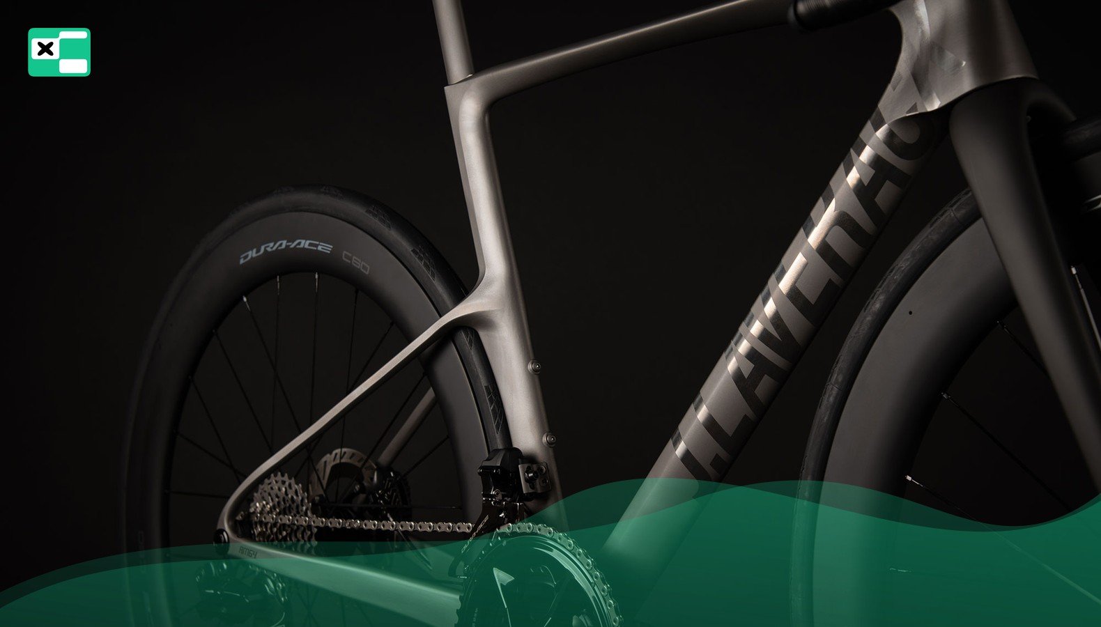 J.Laverack Speedform i AM64 Carbon 2026