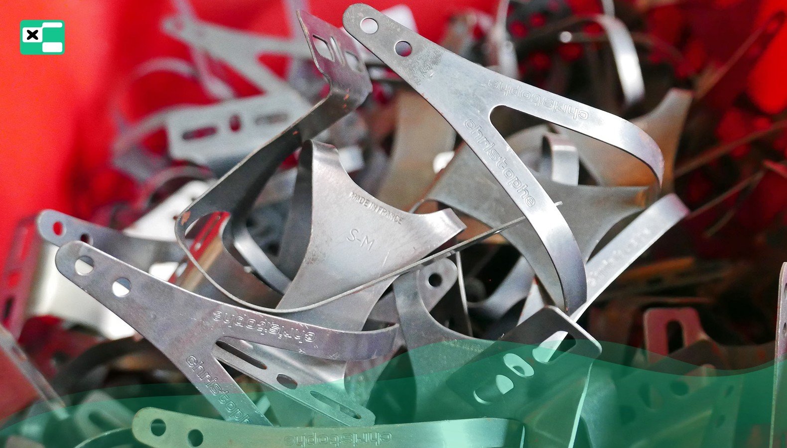 Dlaczego „clipless” jest mylące? Przewodnik 2025