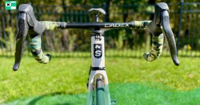 CADEX Aero Integrated Handlebar — test kokpitu aero 2025