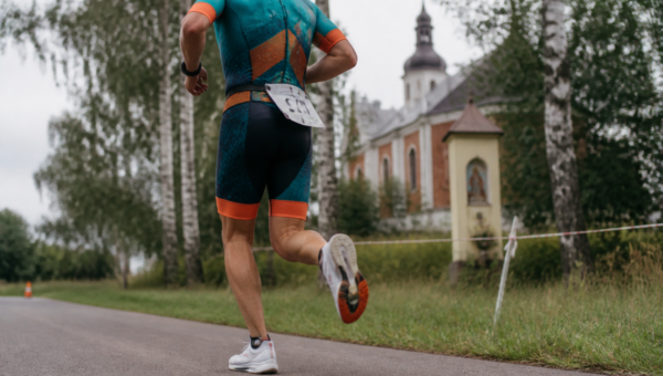 ASICS Metaspeed Sky Tokyo — superbut na bieg w triathlonie