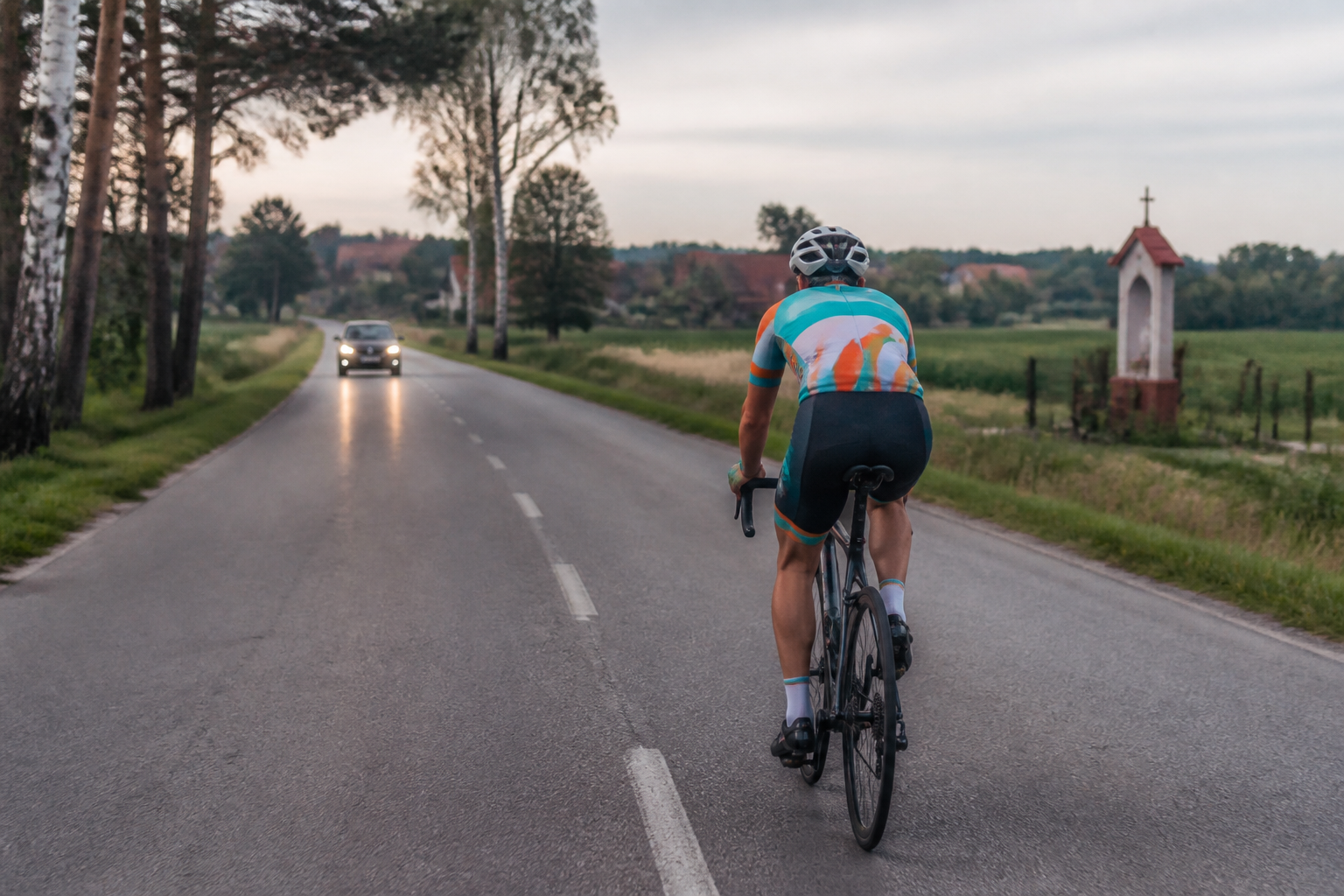 Canyon Predict: rower z AI, radarem i wyświetlaczem w kierownicy. Przyszłość czy gadżet?