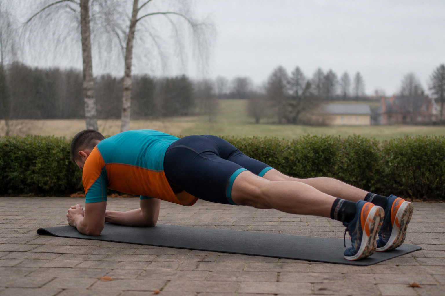 Trening core dla triathlonisty: mocny środek to szybszy bieg i stabilniejsza pozycja aero