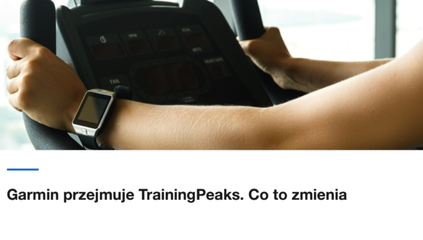 Zegarek sportowy na nadgarstku podczas treningu, ilustracja do przejęcia TrainingPeaks przez Garmina