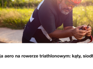 Kolarz w pozycji aero na rowerze czasowym