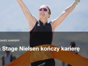Triathlonistka finiszuje z rekami uniesionymi nad glowa