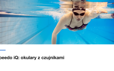 Pływaczka w kraulu widziana spod wody na basenie