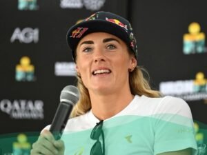 Lucy Charles-Barclay na konferencji przed mistrzostwami świata