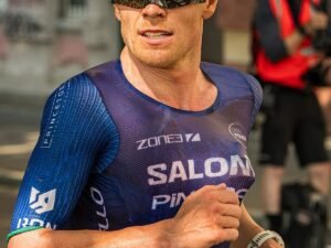 Casper Stornes na trasie biegowej mistrzostw Europy IRONMAN we Frankfurcie
