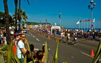 Strefa mety triathlonu na Promenade des Anglais w Nicei