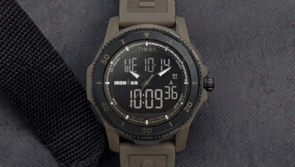 Timex Ironman Adrenaline 2026 w kolorze piaskowym