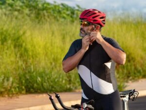 Rower czasowy triathlonowy w ujeciu z boku